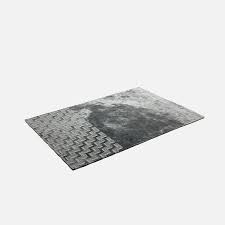 Alle sofas, sessel und stühle werden in handarbeit mit großer sorgfalt, viel kreativität. Teppiche