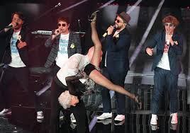 Ecco chi è "la vecchia che balla"