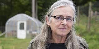 Melanie Dupuis's Instagram, Twitter & Facebook