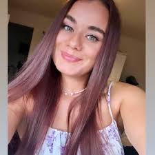 laura holt ;-) (@lauraholt75)