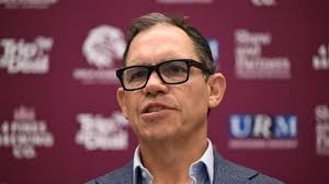 Healthy baby born to mum who survived snake bite