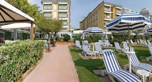 A 4 stars hotel, situated in a quite position, overlooking the sea of jesolo, offers a private section of beach with facilities and service free of charge, 2. Hotel Svezia Scandinavia Outdoor 5 Picture Of Hotel Svezia Scandinavia Jesolo Tripadvisor