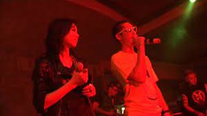 2528) มีชื่อเสียงจากการเป็นนักร้องวงเอช วงเกิร์ลกรุ๊ปของค่ายเพลงโดโจ ซิตี้ เป็นน้องสาวของคริส หอวัง มีผลงานต่าง ๆ. Live à¸—à¸³à¹„à¸¡à¸• à¸­à¸‡à¸£ à¸à¹€à¸˜à¸­ à¸‚à¸­à¸‡ à¸„à¸£ à¸ª à¸«à¸­à¸§ à¸‡ à¸­ à¸¢ Youtube