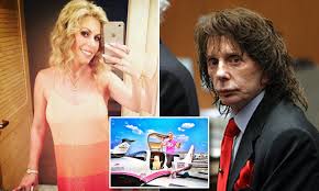 It split the top of the tongue, said pena, who mimicked a gun with his index finger and thumb in his mouth. Phil Spector S Wife Of 10 Years Says His Filing For Divorce Is Heartbreakingly Bizarre Daily Mail Online