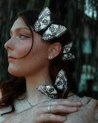 i'm not sure i'll ever get over these 😻😻 @faithiepoh03 giving main  character energy once again 👏🏼 #photo #photography #camera #canon  #corvette #c8 #cars #photooftheday #photographer #cameragear #photoshoot  #fall #pictureperfect #carphotography #model #