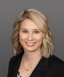 Leanna Gray's Instagram, Twitter & Facebook