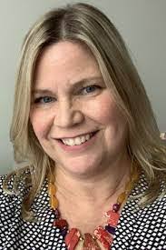 Sandra Watts's Instagram, Twitter & Facebook