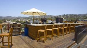 You'll be awestruck by the majestic pacific sunsets from the la casa del camino rooftop when you book your next beach getaway. Nightlife Rooftop Laguna Beach Laguna Beach Jetsetreport