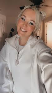 🪬🧿Hello I am Hayley I am a reiki Master Practitioner. Please like share  and follow me if you wish to do so . I have offers