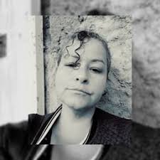 DANIELA (@dani_albano)