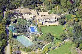 Meghan markle and prince harry welcomed their daughter lilibet to the world at a santa barbara hospital where it costs a staggering £20,000 to give birth. Meghan Markle Pure Poison Pissed Off Toff