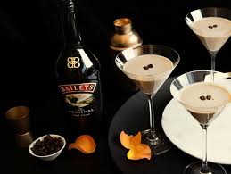 the 7 best alcoholic coffee drinks to help you get your buzz on while you get your buzz on อาหารและเคร องด ม