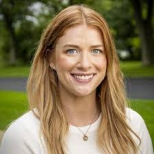 Toni Neff's Instagram, Twitter & Facebook