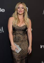 Hilary duff is expecting her third child, and second with husband matthew koma. Hilary Duff Flaunts Her Killer Bikini Body As She Says She Stays Lean All While Eating Chocolate Bread And Wine