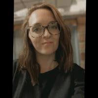 Paige Crump's Instagram, Twitter & Facebook