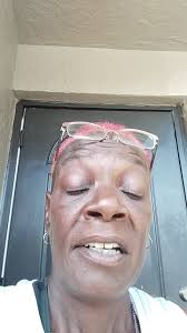 IF ANYONE LIVES IN/ DOUGLAS GEORGIA,AND YOU KNOW/ SAMUEL LESTER DUKES/ TELL  HIM I GOTTA MESSAGE