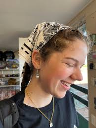 Route 66 travelers visit dream maker station