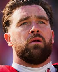 Happy Victory Sunday! 🔥 Here are some additional pictures from yesterday's  game ❤️💛 📸: @chiefs #chiefs #taylorswift #traviskelce #swift #swiftie  #kelcebrothers