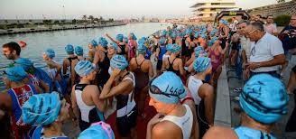 Es un triatlón de larga distancia donde los participantes deben recorrer una distancia de 3,86 km de natación, 180 km de ciclismo 42,2 km de carrera a pie (una. Distancias El Rincon Del Triatlon