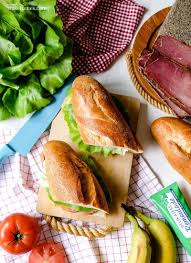 Croque Mit Pfefferschinken Tomate Banane Kase Salat Was Eigenes Rezept In 2020 Lebensmittel Essen Kase Salat Rezepte