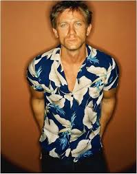 Aug 17, 2021 · daniel craig is an english actor who has a net worth of $160 million. Daniel Craig Hawaiian Shirt Outfit Daniel Craig Daniel Craig Young