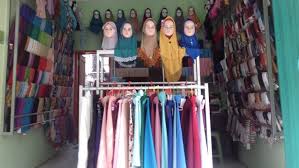 Desain interior butik unik desain murah dengan hasil mewah. Toko Dewa Dewi Jl Mastrip Blitar Blitar East Java Indonesia Sewing Alterations Facebook