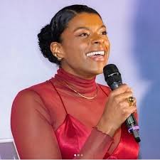 Campeã olímpica do vôlei, Fernanda Garay anuncia primeira gravidez