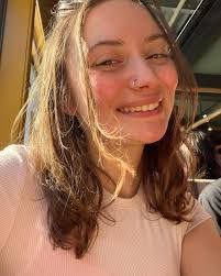 Jessica Barry's Instagram, Twitter & Facebook