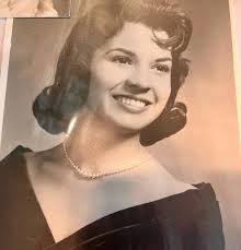 Kathy Spohr's Instagram, Twitter & Facebook