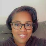 Karin Minor's Instagram, Twitter & Facebook