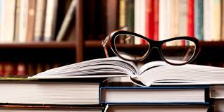 Kata pengantar atau foreword dibuat atau ditulis oleh orang lain selain penulis, bisa kerabat, pakar. Contoh Kata Pengantar Laporan Yang Baik Dan Benar Untuk Makalah Dan Karya Tulis Merdeka Com