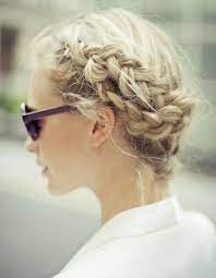 Coiffure Cheveux Mi Longs Facile Automne Hiver 2016 Cheveux Mi Longs Nos Idees De Coiffures Tendances Elle Coiffure Cheveux Mi Long Coiffure Mariee Jolie Coiffure
