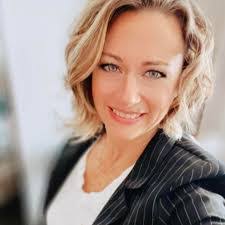 Stacey Engstrom's Instagram, Twitter & Facebook