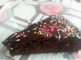 Keluarkan kek dari kukusan dan biarkan sejuk sebelum diletakkan topping ke atas kek. Resepi Kek Coklat Kukus Moist Mudah Sedap Lembut Meleleh Sayidahnapisahdotcom