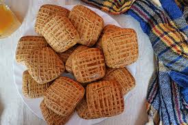 Honigplatzchen Mit Zimt Sehr Einfaches Rezept Fur Aromatische Kekse Rezept Platzchen Backen Rezepte Blatterteig Rezepte Suss Zitronenkekse