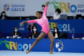 Rebeca andrade de rodrigues is an artistic gymnast who represented brazil at the 2016 summer olympics. Rebeca Andrade Leva Baile De Favela Para As Olimpiadas Rapido No Ar