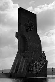 O monumento foi construído em materiais perecíveis e. Padrao Dos Descobrimentos Arc Cottinelli Telmo Fundacao Calouste Download Scientific Diagram