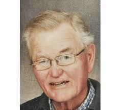 Ernie Drew's Instagram, Twitter & Facebook