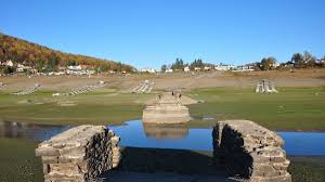 Ganz verschwunden sind die einstigen orte jedoch nicht. Atlantis Juwel Fur Edertal Wiederaufbau Der Alten Bringhauser Brucke Edertal