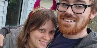 Julie Lain's Instagram, Twitter & Facebook