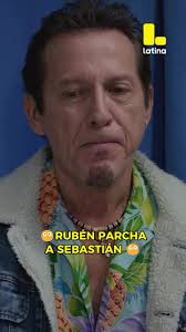 Rubén Pacheco Protege a su Hija en Latina Televisión