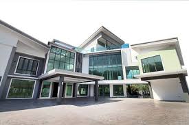 Antara kemewahan yang dimiliki datuk seri vida adalah 14 buah rumah, barang kemas dan aksesori wanita bernilai jutaan ringgit, malahan klip video lagu i am. From Rags To Riches
