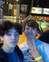 cameron (@cam.cordle) • Instagram photos and videos