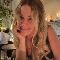 Georgette Carrillo's Instagram, Twitter & Facebook