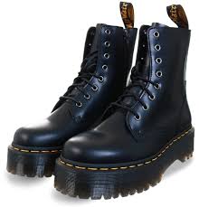 Comparez et achetez des derbies dr. Dr Martens Free Shipping Available