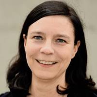 PDF) Entwicklung der Sprachkompetenzen in der Erst und Zweitsprache von  Migrantenkindern