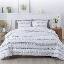 Sexytown boho comforter set queen bed in a bag 8 piece deep pocket with bed skirt,bohemian tribal southwestern bedding down comforter(1 comforter,4 pillow cases,flat sheet,fitted sheet,1 bed skirt) 4.6 out of 5 stars 32. Amazon Com Litanika White Boho Comforter Queen 90x90lnch 3 Pieces 1 Bohemian Comforter And 2 Pillowcases Geometric Striped Arrow Comforter Soft Microfiber Down Alternative Comforter Bedding Set Kitchen Dining