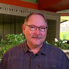 Melissa Arnett's Instagram, Twitter & Facebook