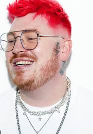 I'd like to introduce myself, Michael Larche' Jazz Vocalist in Atlanta GA.  Check out some of my performances