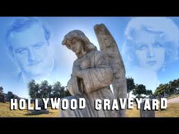 FAMOUS GRAVE TOUR